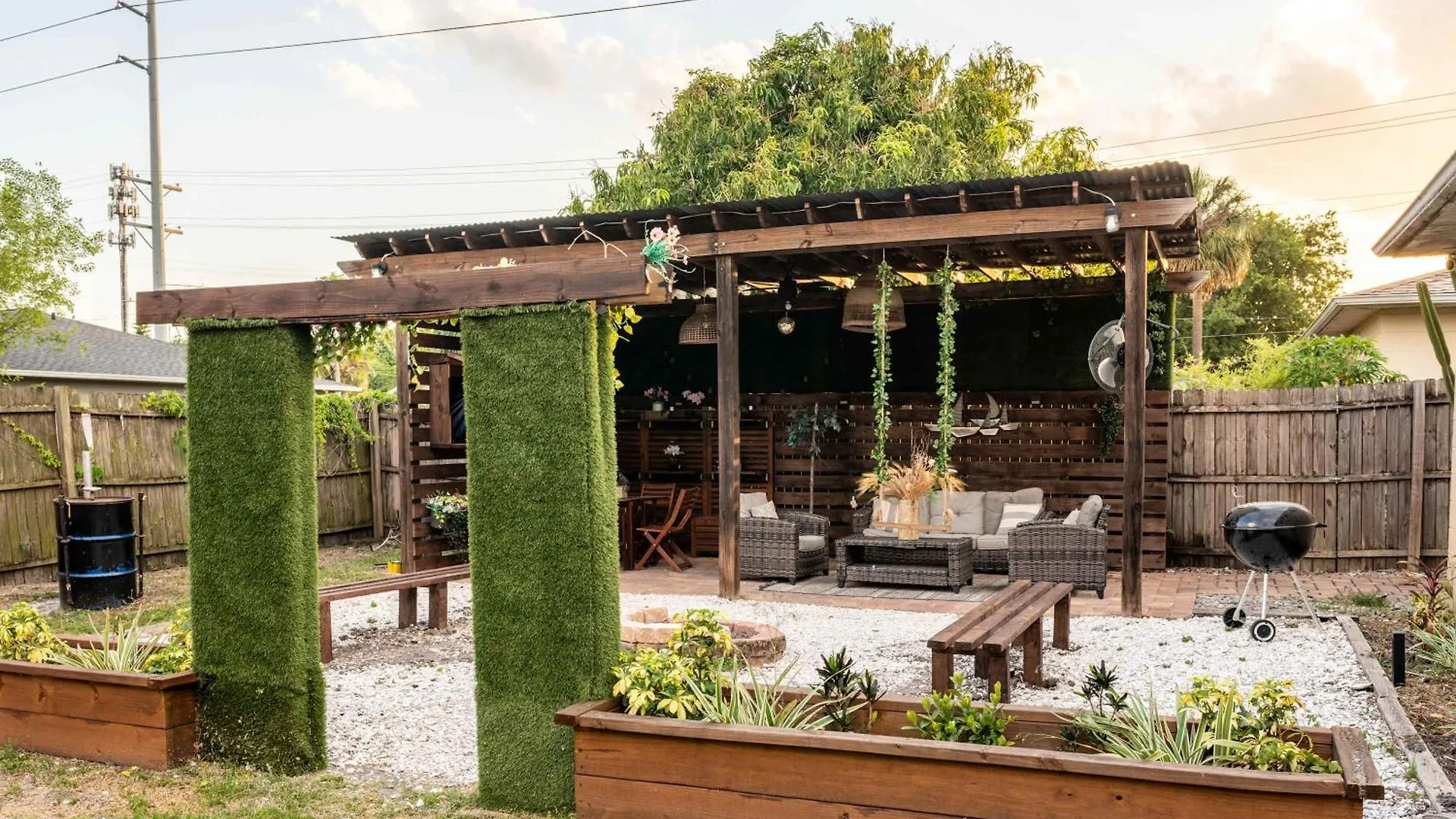 Дом отдыха Upscale Ybor House With Outdoor Living Space Тампа