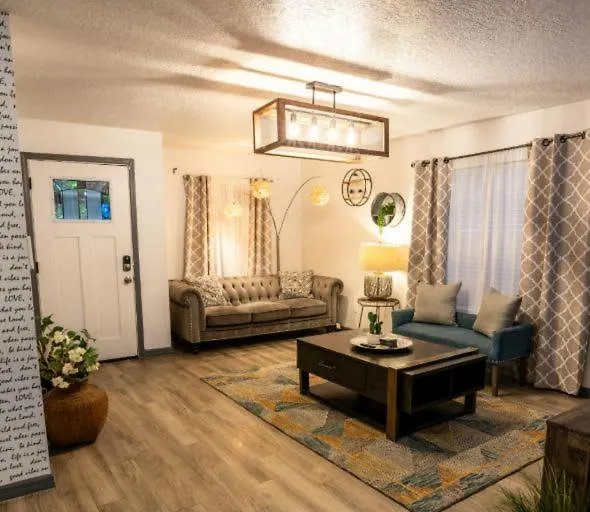 Holiday home Upscale Ybor House With Outdoor Living Space Tampa